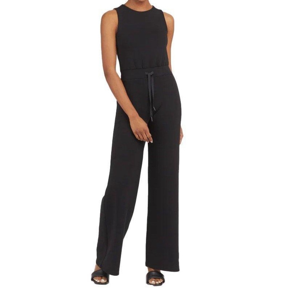 Sophisticated Black Sleeveless Jumpsuit